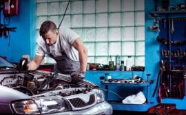 Professional repair of auto 